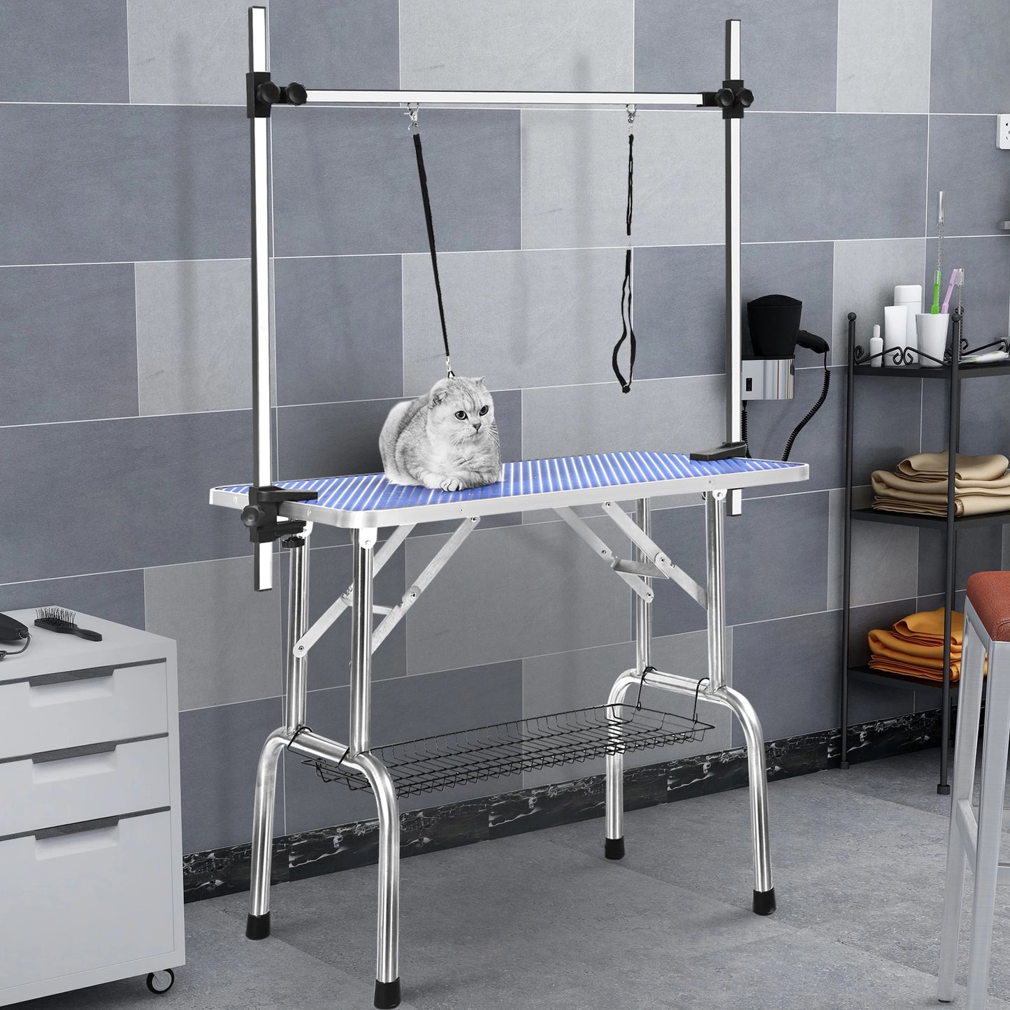 Large Size Grooming Table for Pet. Adjustable Arm and Clamps